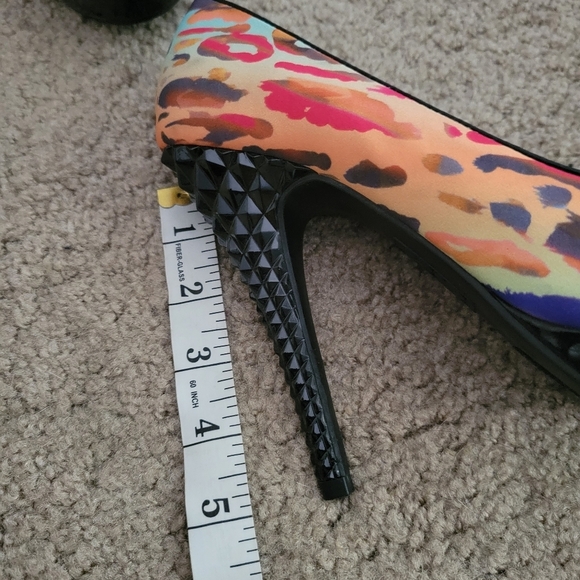 9& CO JJDRAMA Heels Size 7 - Picture 6 of 7